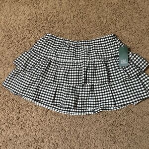 NEW Wild Fable plaid black and white skirt size Medium plaid gingham NWT